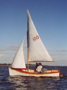 Ross Lillistone and family sailing a Green Island 15